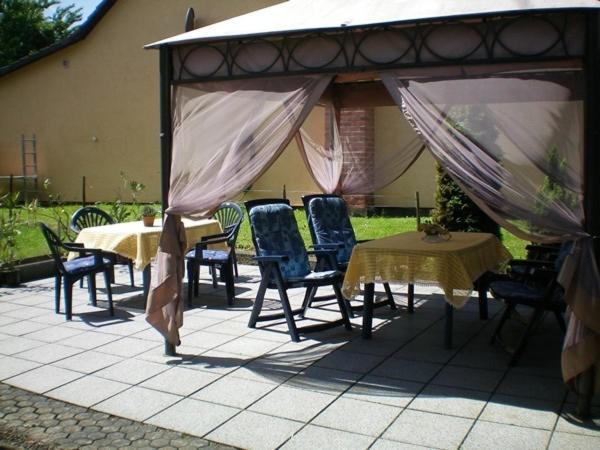 Mosel-Gastehaus Kirch Hotel Ernst Værelse billede