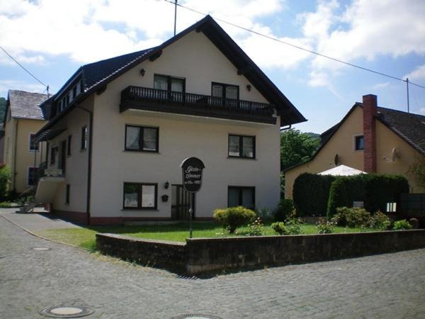 Mosel-Gastehaus Kirch Hotel Ernst Værelse billede